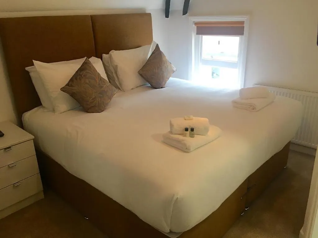 Primrose Hotel