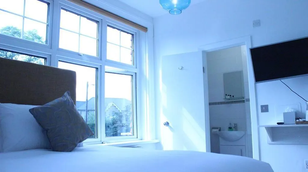 Primrose Hotel  伯恩茅斯